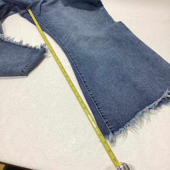 Lane Bryant Distressed Jeans Mid-Rise Flare Signature Fit Flex Magic 28 - Picture 11 of 12